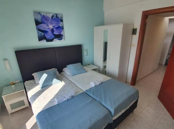 Appart hôtel Sunset_apartments Only 15 Meters From The Sea 3*